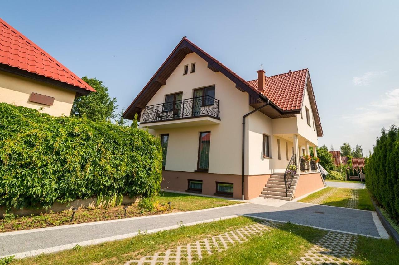 Villa Mikolajki Popieluszki 8 Exteriör bild