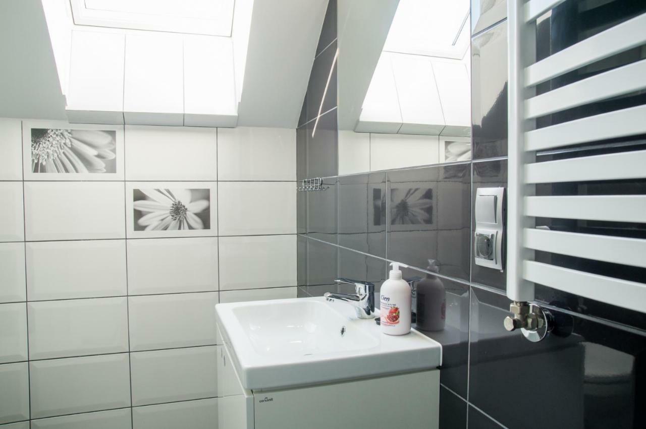 Villa Mikolajki Popieluszki 8 Exteriör bild